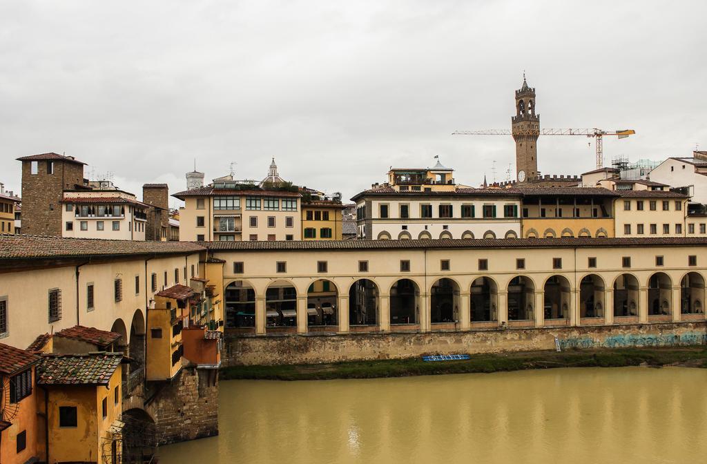 Апартаменты Ponte Vecchio Luxury II Флоренция Номер фото