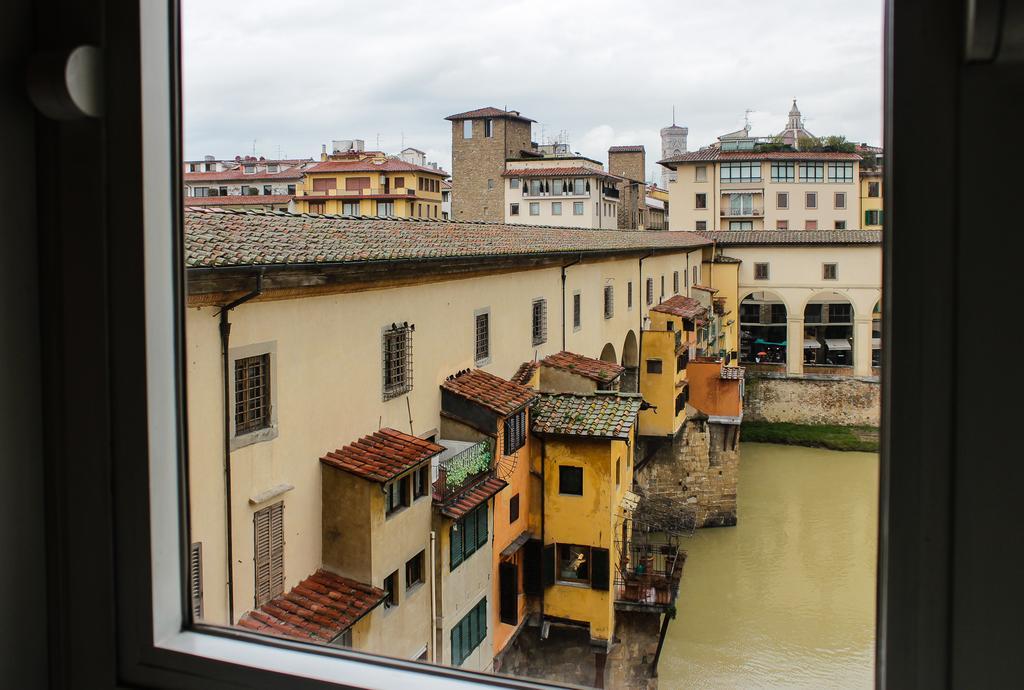 Апартаменты Ponte Vecchio Luxury II Флоренция Номер фото